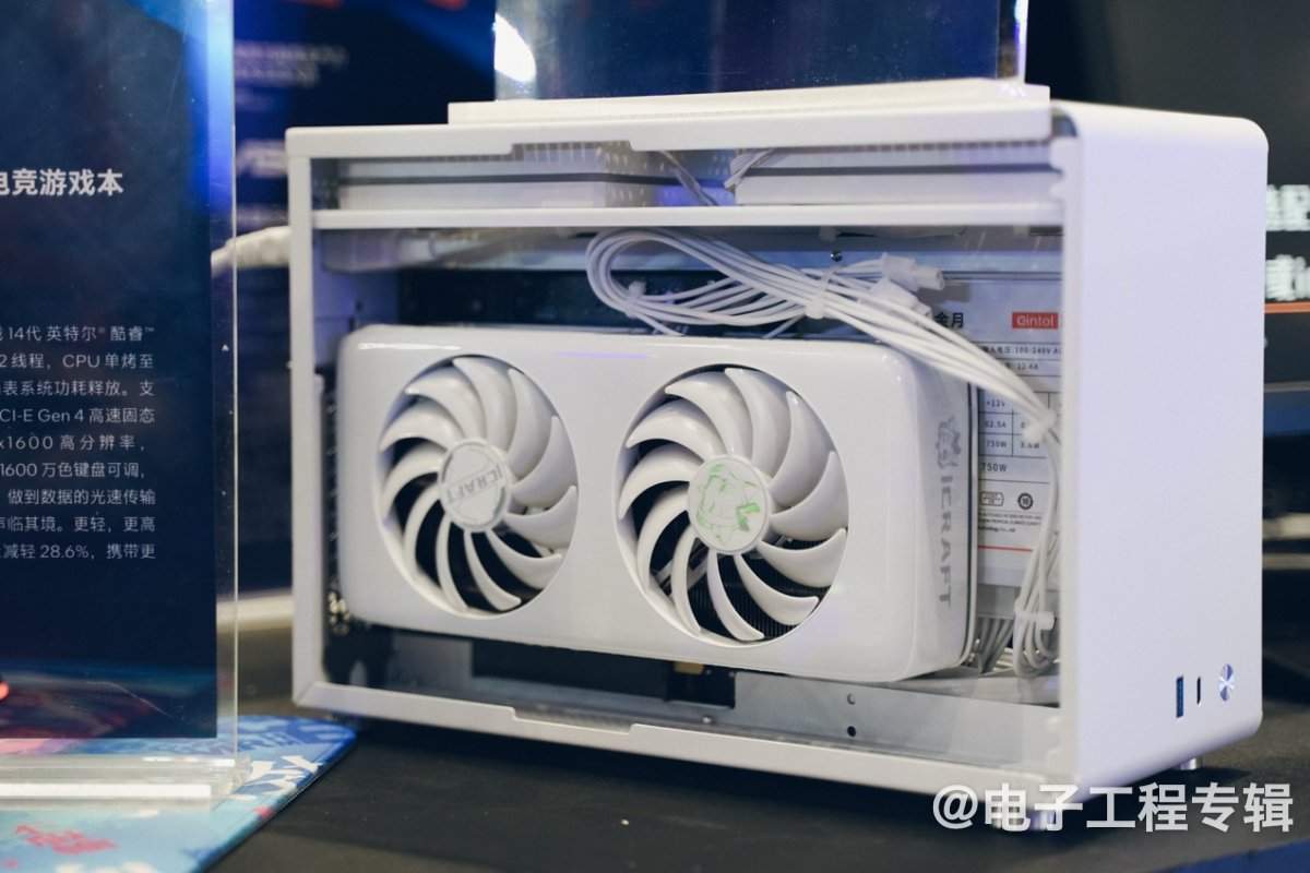 谈AIPC生态发展阶段:端侧模型与摩尔定律的交会时刻(图10) 谈AIPC生态发展阶段:端侧模型与摩尔定律的交会时刻(图10)