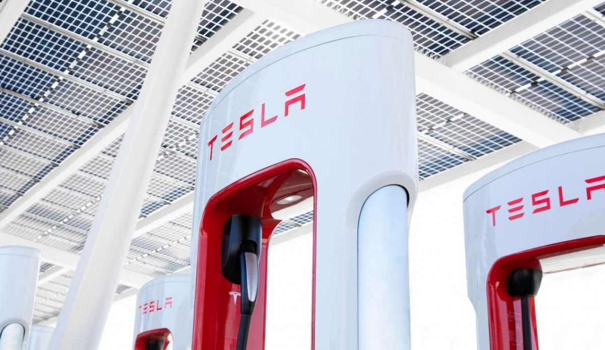 马斯克刷新世界首富记录:身家超过4000亿美元,未来看涨万亿美元(图3) 马斯克刷新世界首富记录:身家超过4000亿美元,未来看涨万亿美元(图3)