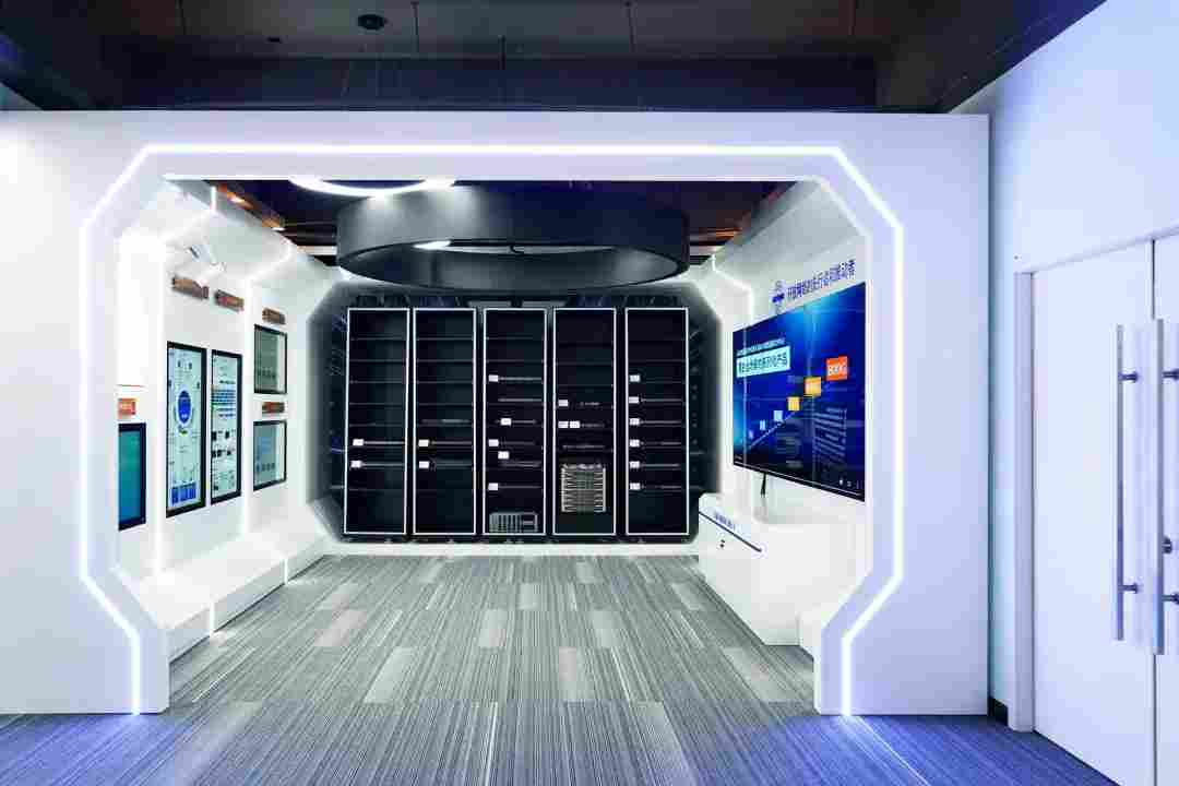 星融元完成新一轮融资,携手产业资本加速AI网络市场布局(图2) wKgZO2lzLLWAFmqPAA7DktozC-E019.png